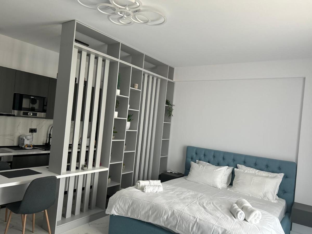 Studio Mamaia-Seaonbeach-By Mihaela Экстерьер фото
